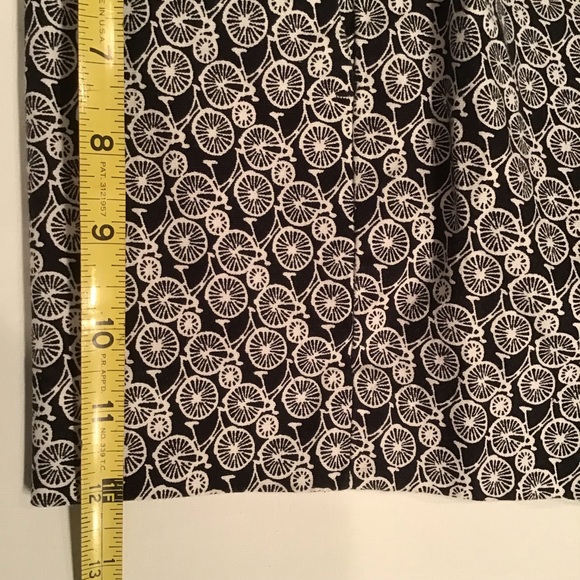 BANANA REPUBLIC ladies shorts bicycles size 10 - Picture 5 of 6